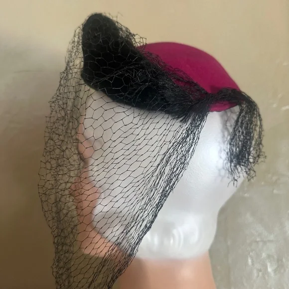REGAL 1940's FUCHSIA FELT HAT - BLACK MUTTON TRIM AND FELT "ROSES" + FULL VEIL